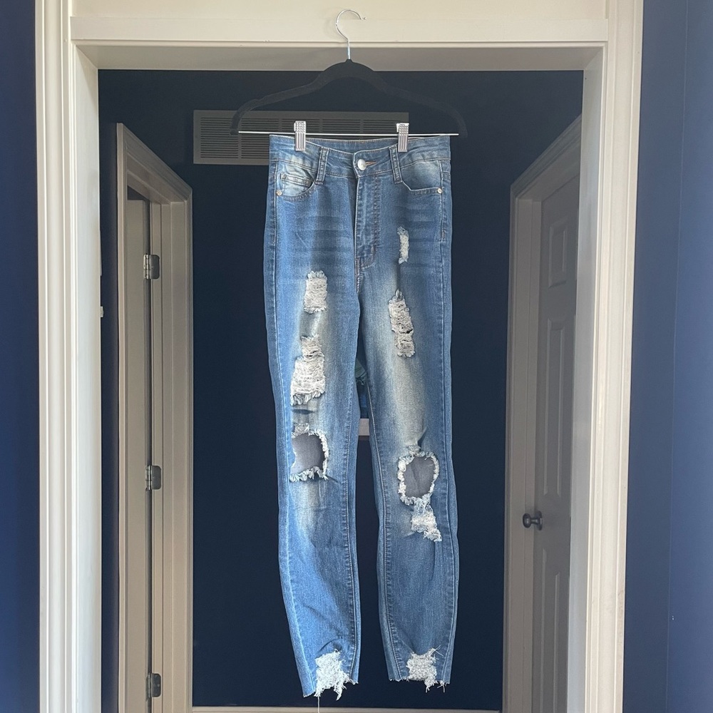 Fashion Nova, BOB Ripped Jeans